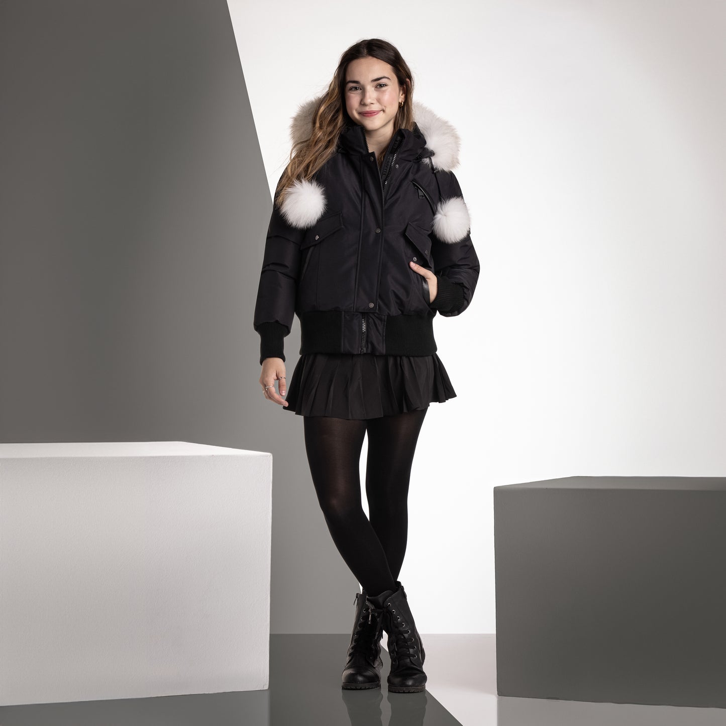 ELLABEE ADELLE CANVAS POM-POM BOMBER BLACK BLUE-FOX 3011